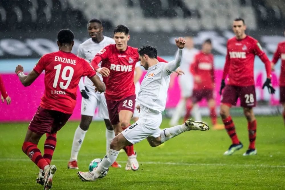 大巴黎客场战平门兴，欧冠形势艰难