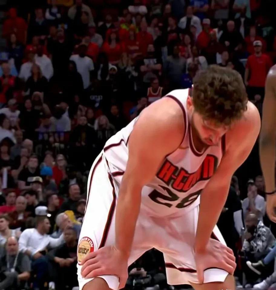 爱游戏app-关于火箭队遭遇完败，核心球员进攻破功的信息