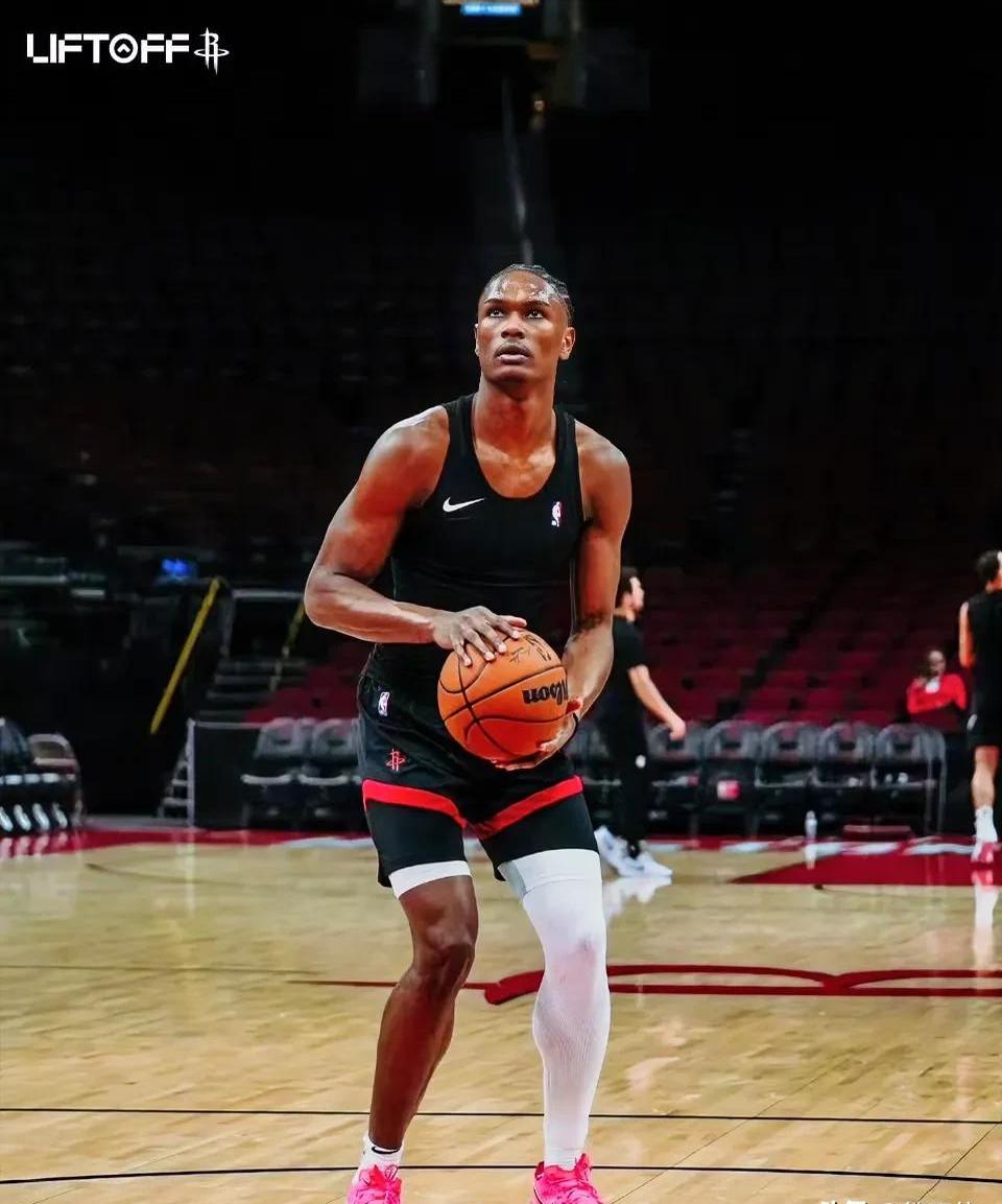 关于火箭队遭遇完败，核心球员进攻破功的信息