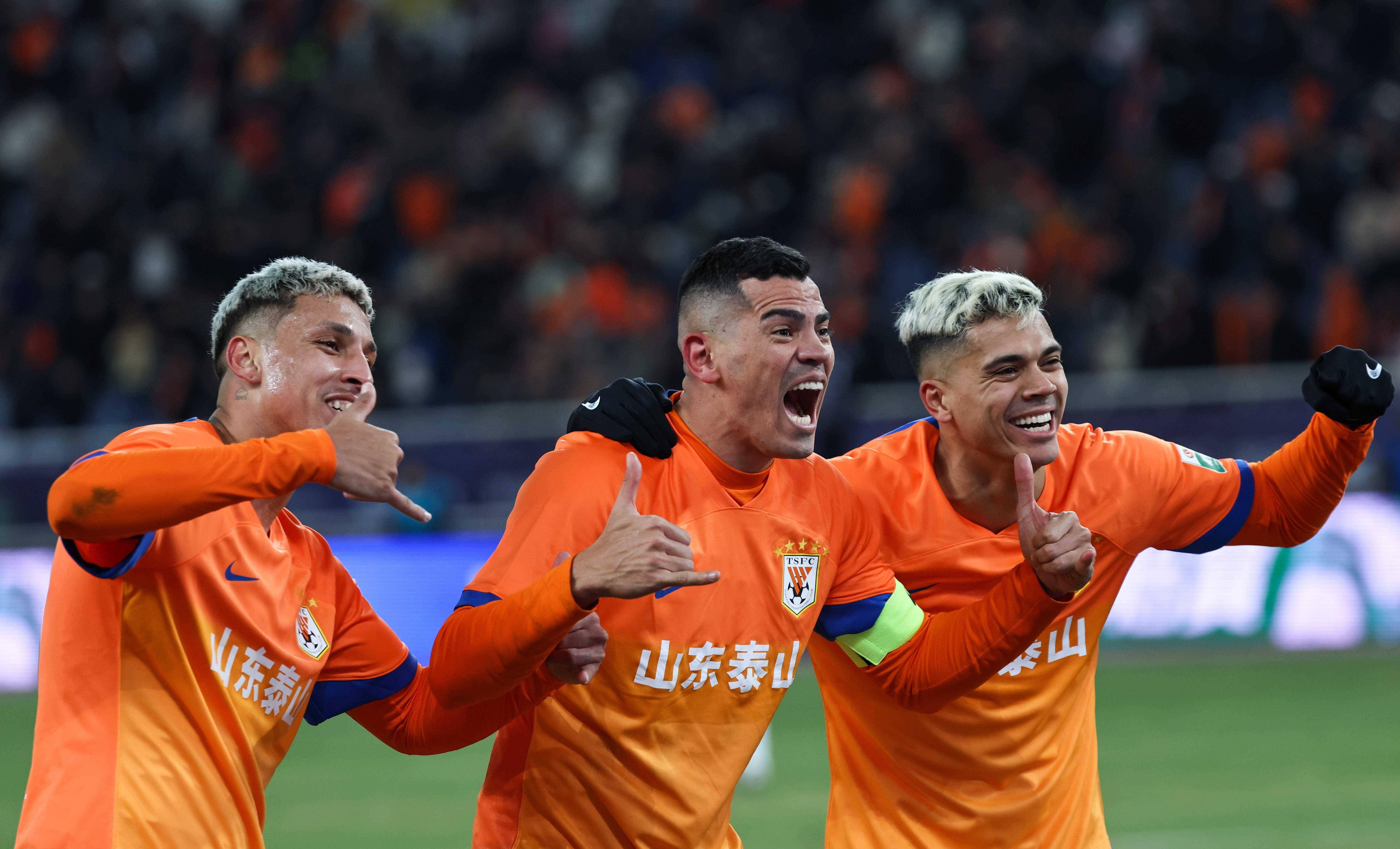 爱游戏体育官网-中超联赛一幕幕精彩绝伦，球迷热血沸腾的简单介绍