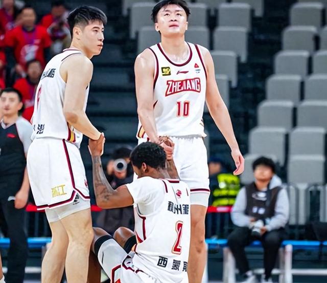 爱游戏网页版登录入口-江苏男篮迎来与浙江男篮的对决