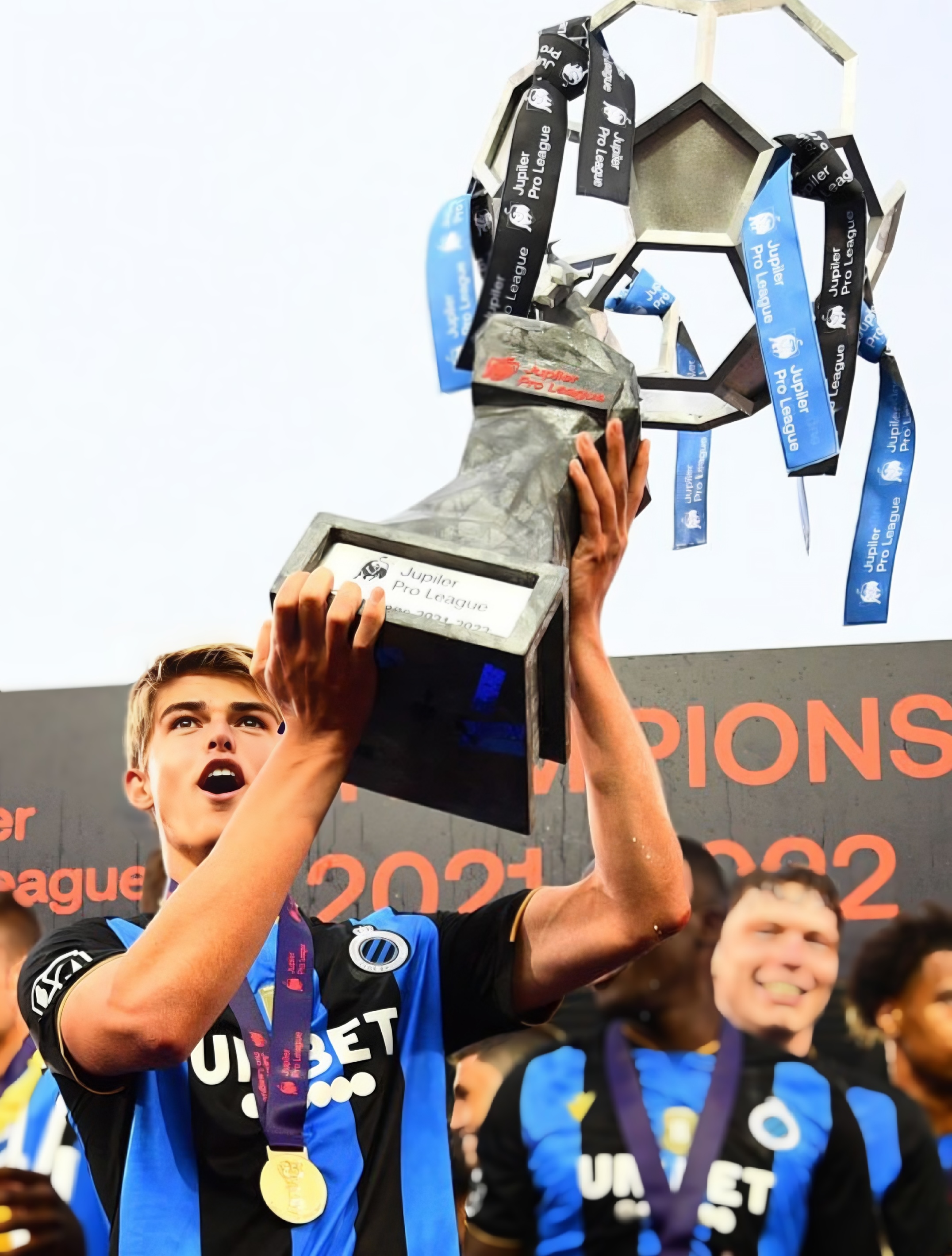 包含比利时体育俱乐部与意大利俱乐部加强合作的词条