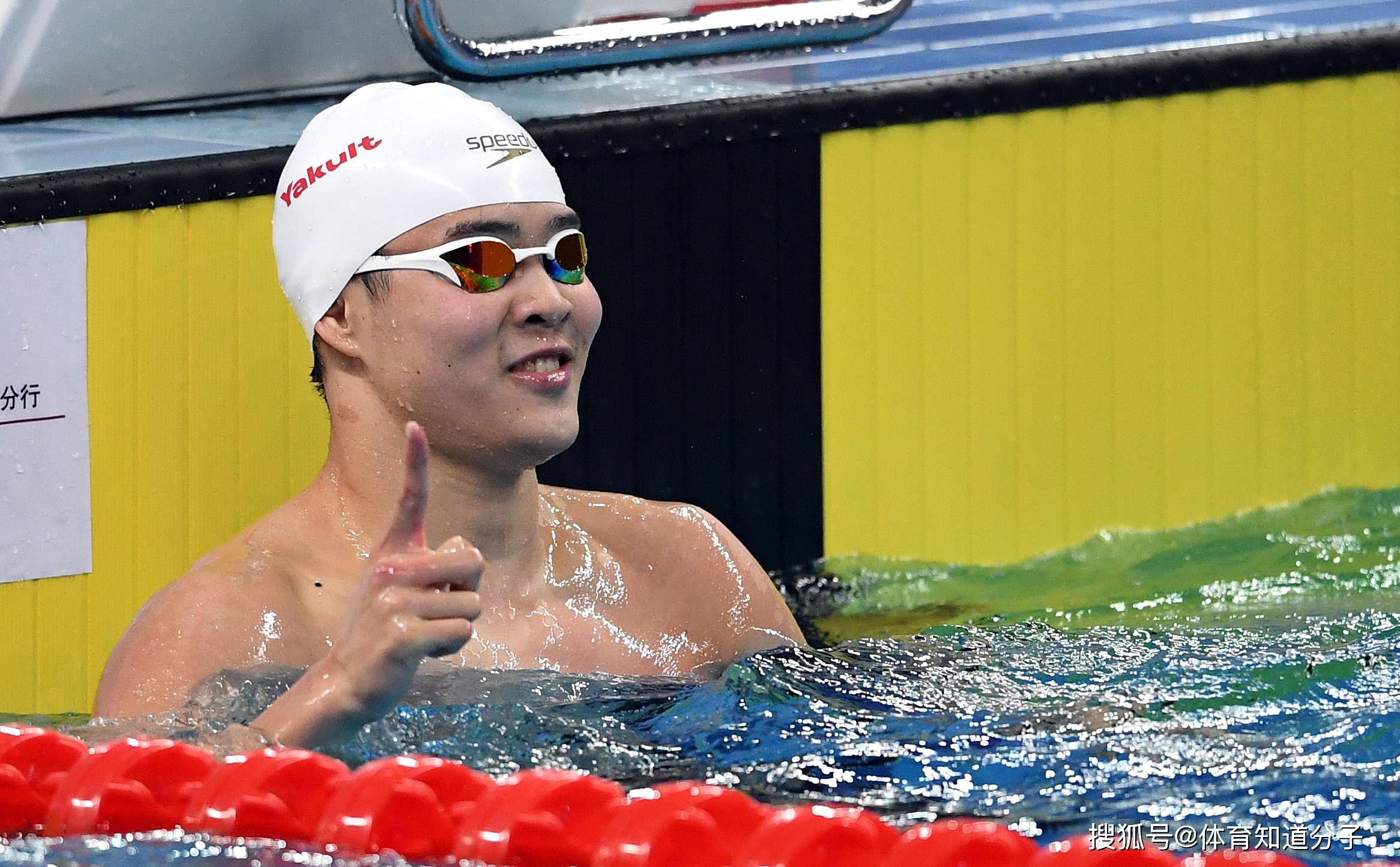 美国游泳名将再添一金,强势领先 美国游泳名将再添一金,强势领先