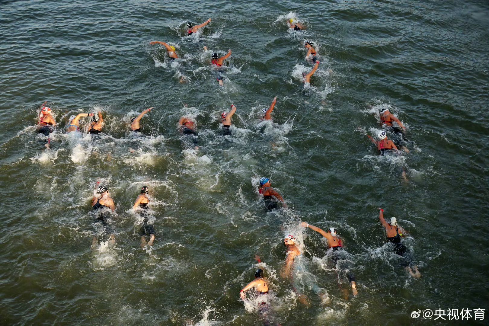 爱游戏官网入口-包含选手们在体育盛事中一展才华，吸引全球目光的词条