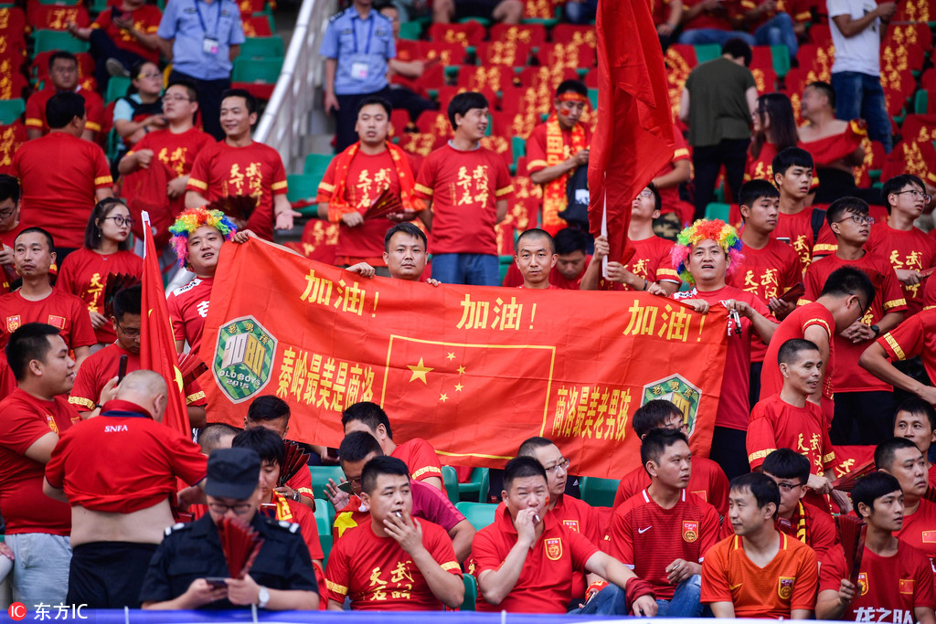 国内足球联赛球迷赞不绝口,领跑话题榜单的简单介绍 国内足球联赛球迷赞不绝口,领跑话题榜单的简单介绍