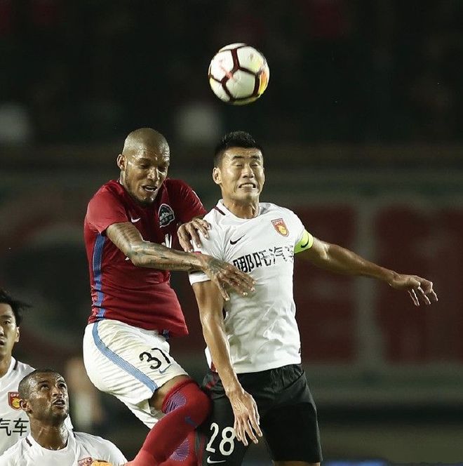 爱游戏入口-裁判严格执法，中超比赛打破以往传统？的简单介绍