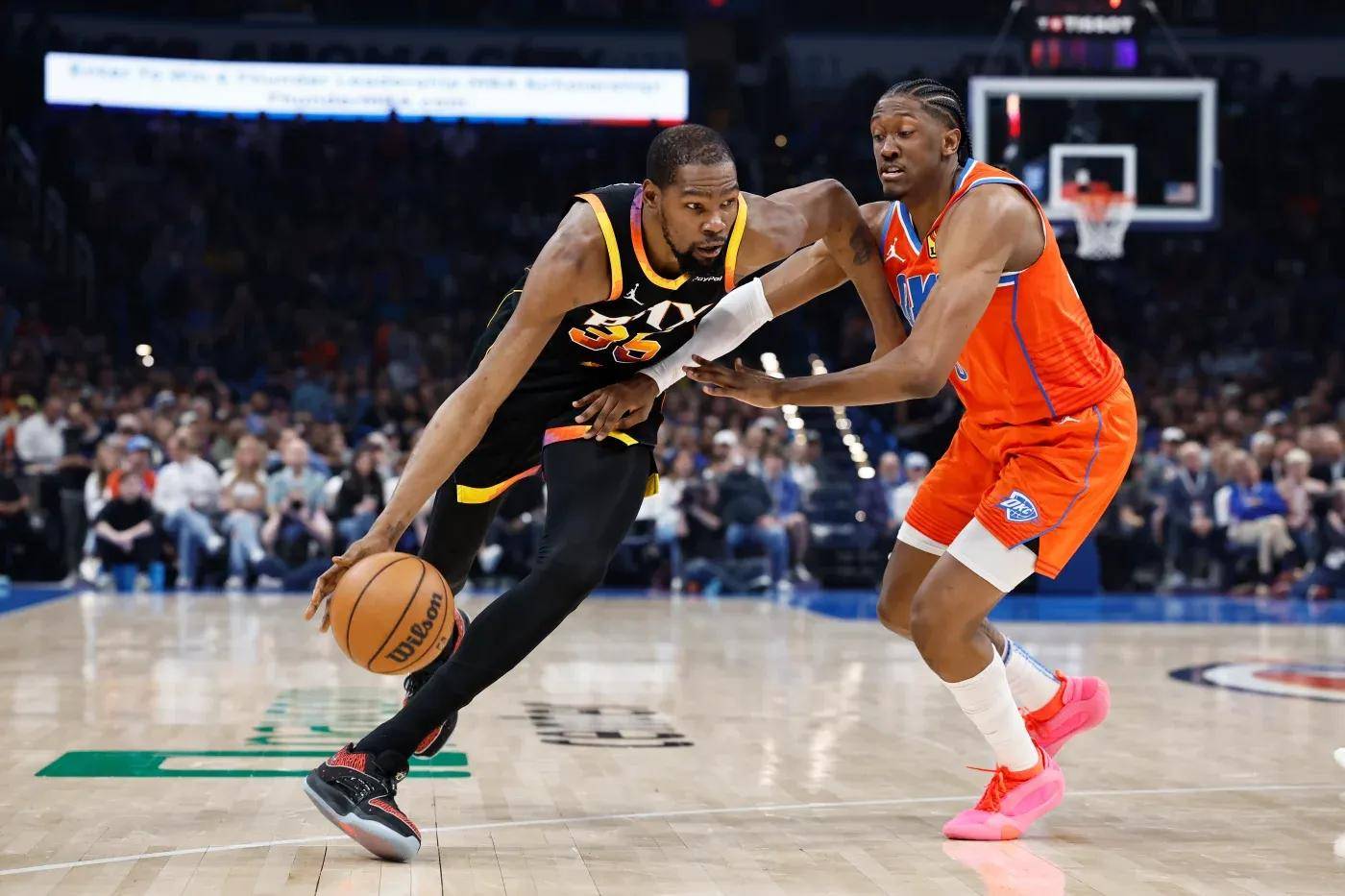 爱游戏入口-太阳队球员现场秀才艺，赢得球迷喝彩的简单介绍