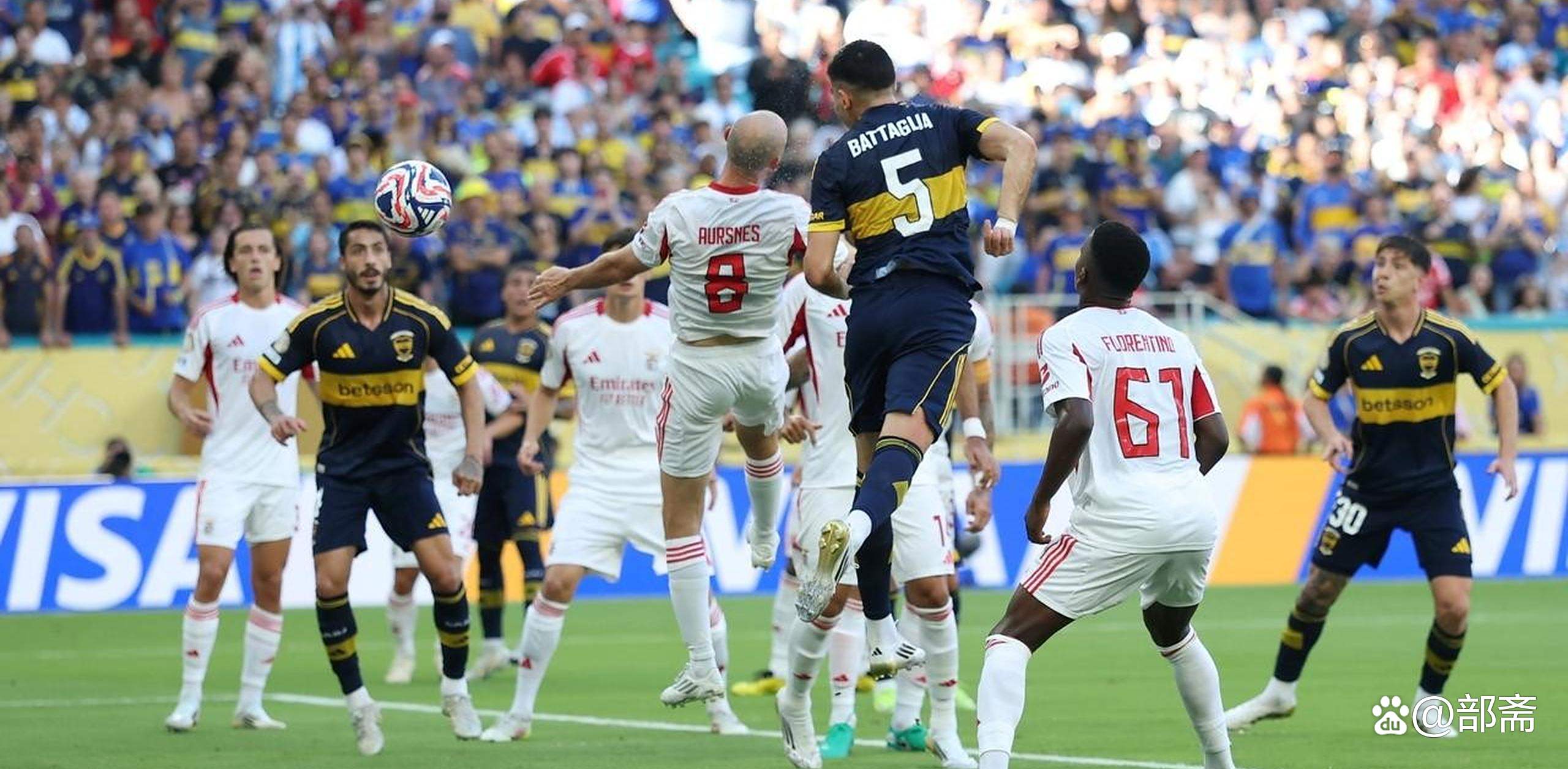 包含爱尔兰逆转芬兰，小组出线悬念依旧的词条