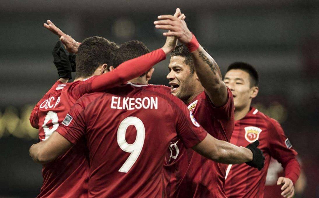 外援球员表现抢眼，帮助球队成功夺取胜利的简单介绍