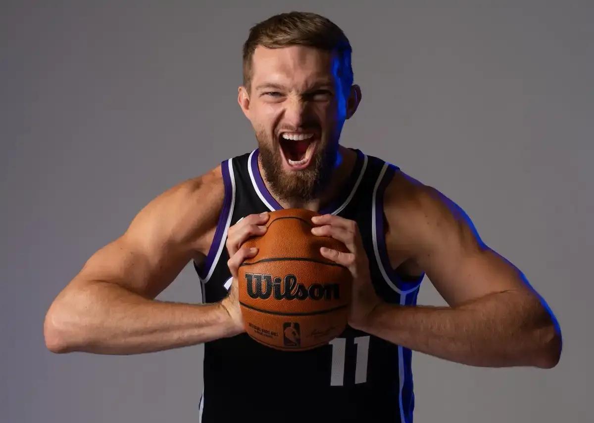 萨博尼斯基领导球队晋级全球杯篮球比赛的简单介绍 萨博尼斯基领导球队晋级全球杯篮球比赛的简单介绍