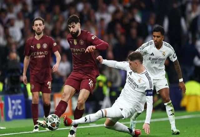 顶尖球队在比赛中展现了强大实力 顶尖球队在比赛中展现了强大实力