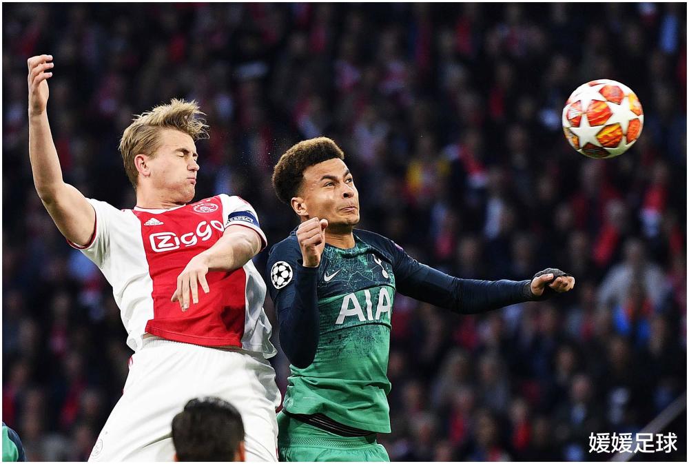 爱游戏网页版登录入口-阿贾克斯对阵摩纳哥，争夺晋级良机