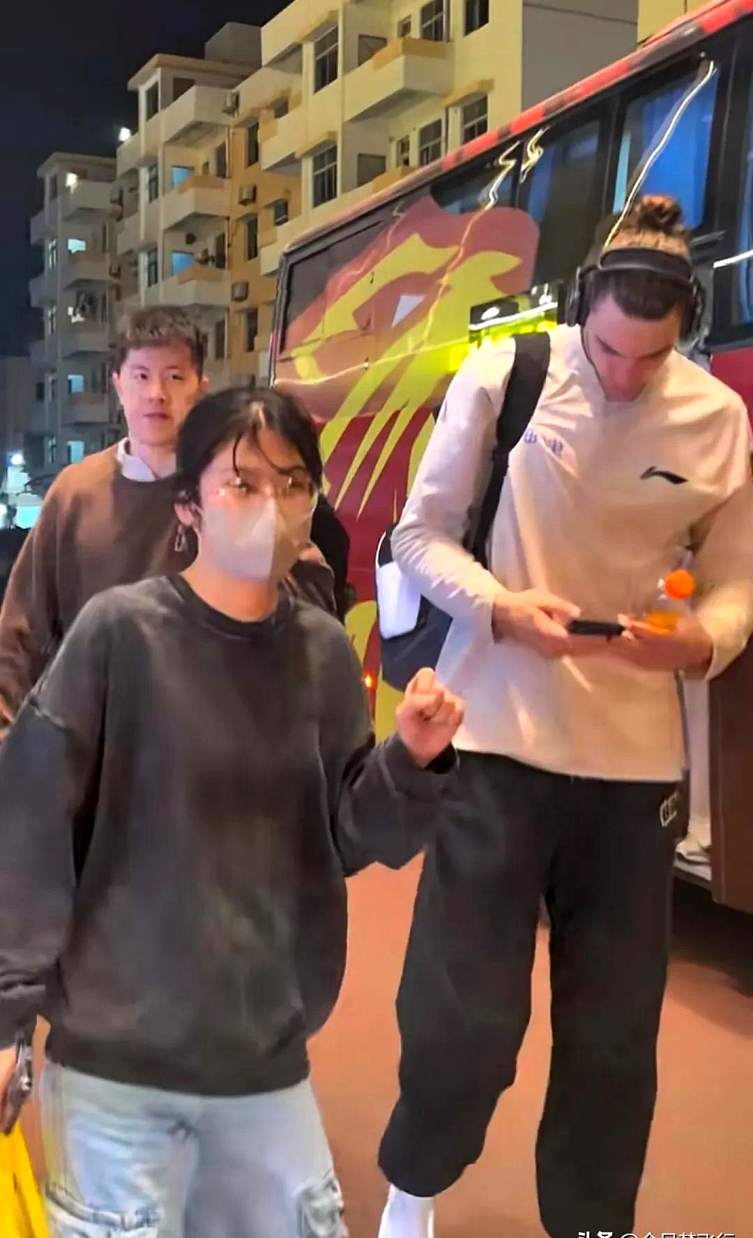 爱游戏-关于福建队外援表现出色，稳定全队士气的信息