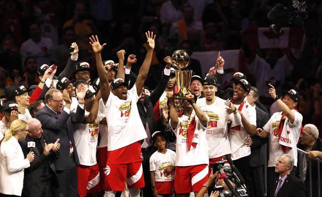 关于双方激战正酣,球队准备在赛季末夺得胜利的信息 关于双方激战正酣,球队准备在赛季末夺得胜利的信息